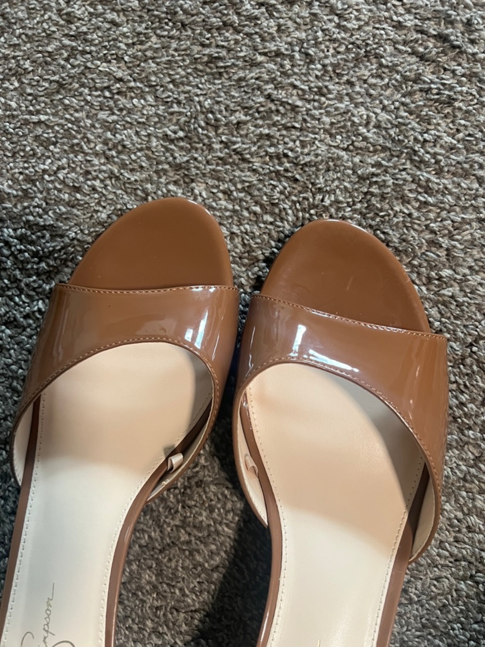 Jessica Simpson Tan Patent Slide Mules